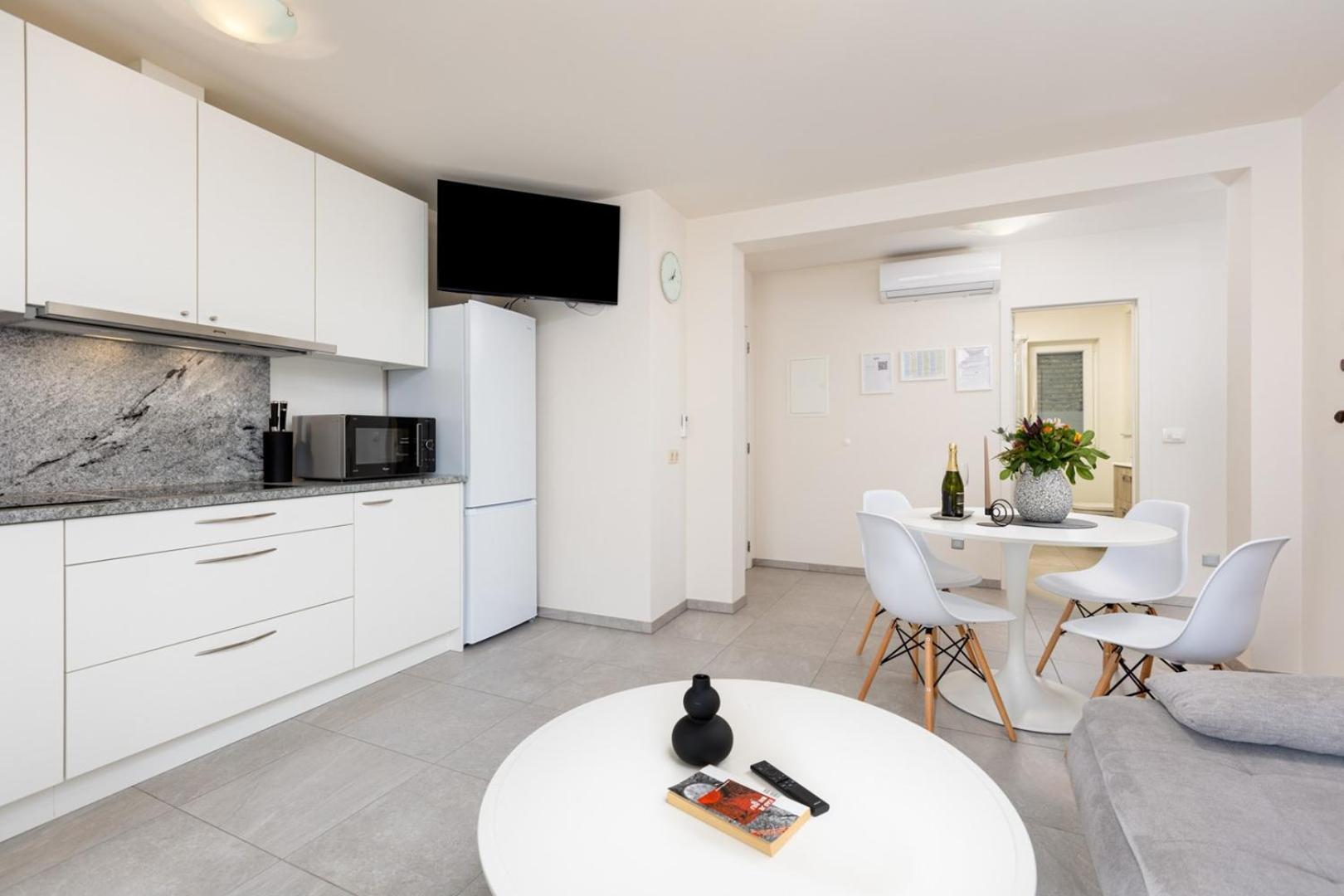 Apartments Pivas มาลินสกา ภายนอก รูปภาพ